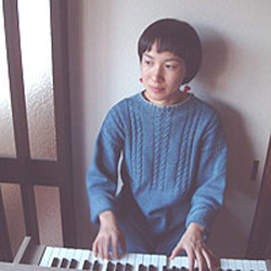 Aki Tsuyuko